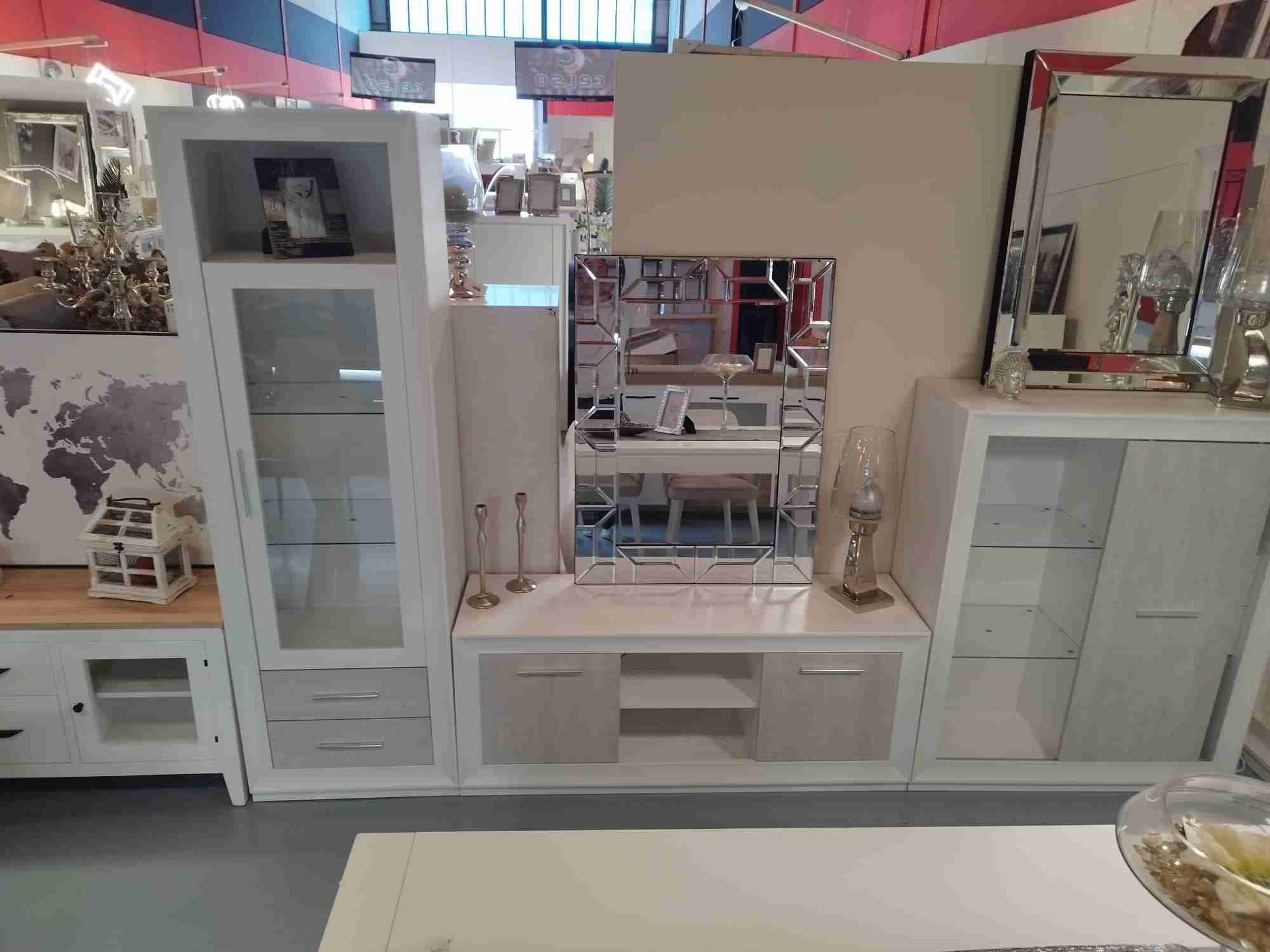 Salón completo con Vitrina/ mueble tv y botellero 5 Salon completo-842-3 Muebles Celso